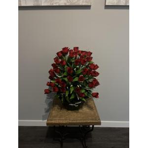 Composition de roses rouges